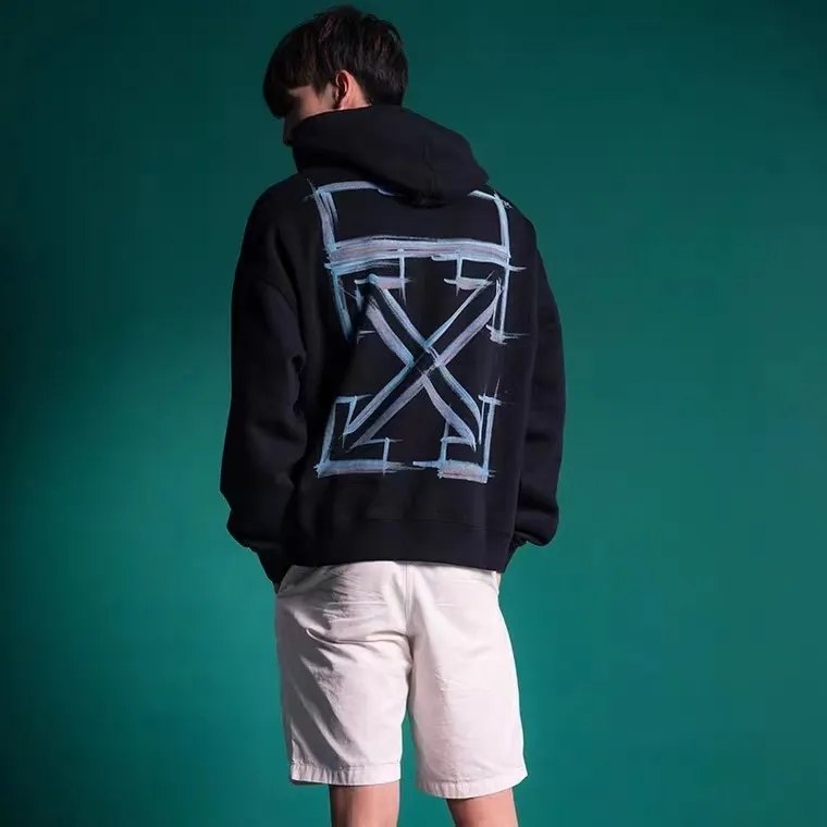 ♻️💯Upper body reference model picture❤️Top tested version 2022OFF OW WHITE new blue chalk marker depicting arrow loose trendy brand unisex casual autumn and winter hoodie sweatshirt Everyone take a look at the details of this enlarged picture, the print is like a chalk drawing, the image is lifelike. The printing uses Kornit digital direct inkjet printing, which adds particle direct inkjet printing. So it looks like chalk. But don’t worry about the anchorage of the printing, it will never fall off. Backwash and sun-resistant, machine washable without stress. Absoluteness distinguishes the offset printing on the market, which is perfunctory and cannot restore the texture of pink and ink at all! The side hems are initially folded, please pay attention! The fabric is made of 480 combed pure cotton terry, which has a full drape. Customized collar label, washed, hang tag. Color: Black Size: XS-L P:390